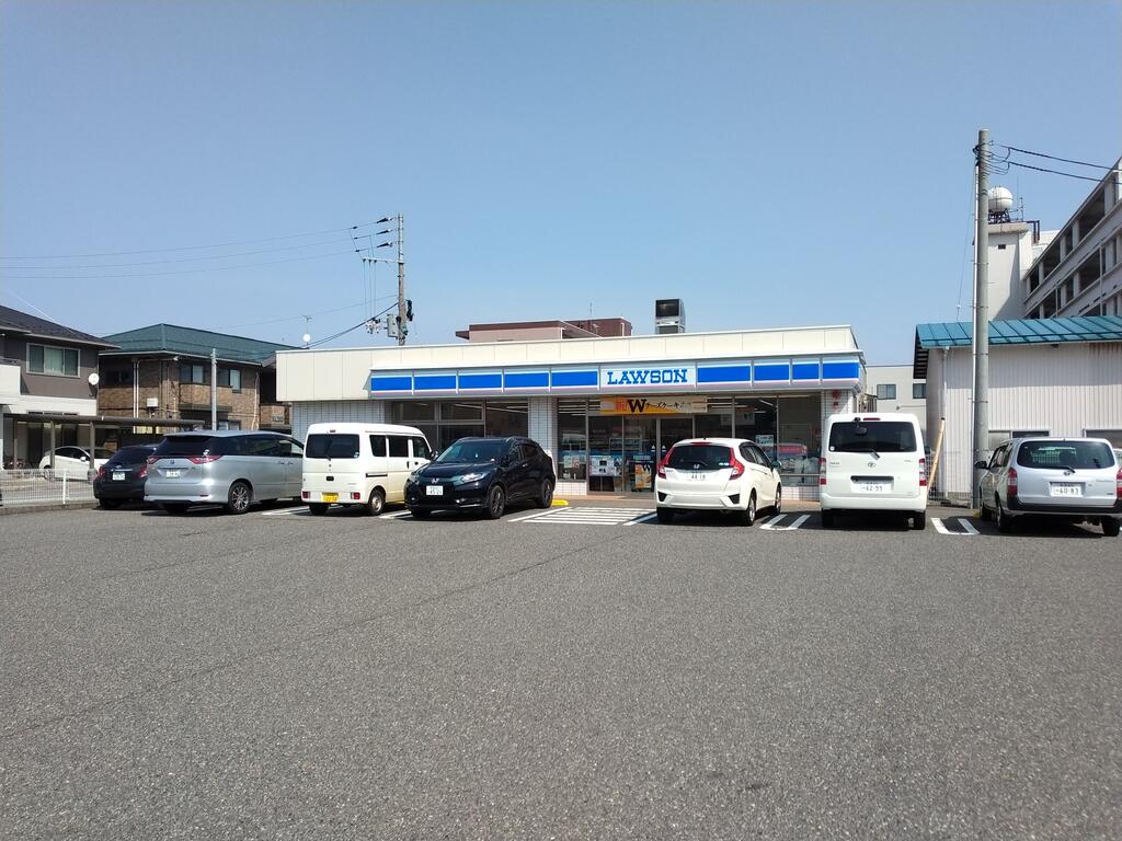 コンビニ　ローソン新潟山二ツ一丁目店（コンビニ）まで420m