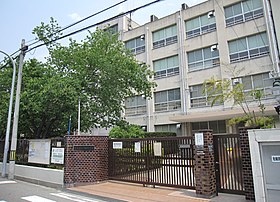 小学校　大阪市立下新庄小学校（小学校）まで274m
