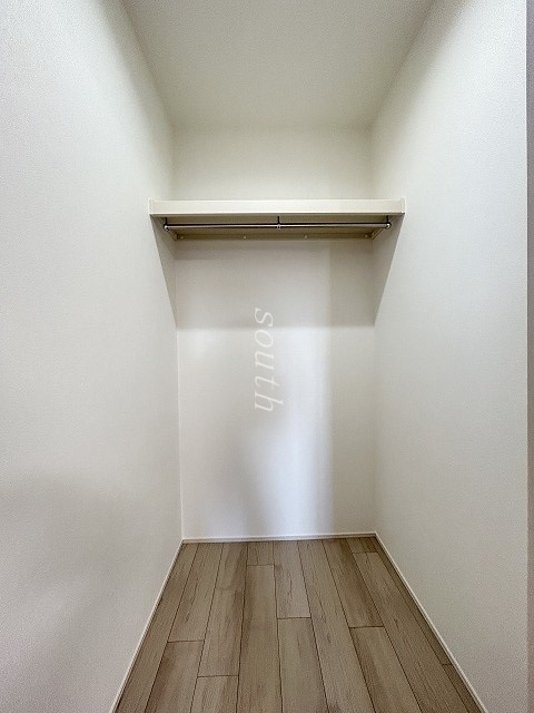 収納　ウォークインクローゼット