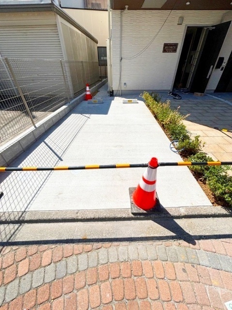 エントランス　オートロック完備