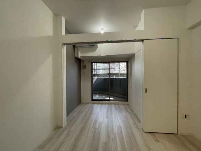 居室・リビング　写真は同マンションの別のお部屋のものです