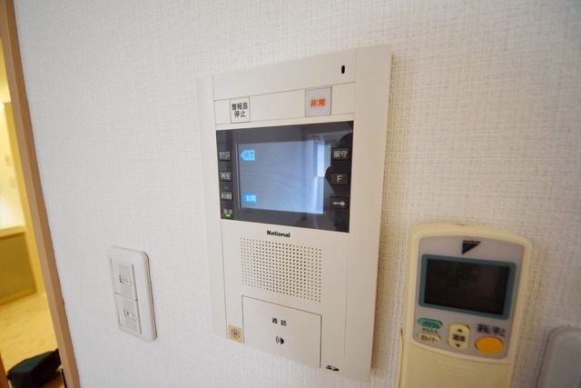 セキュリティ　★モニター付きドアホン★