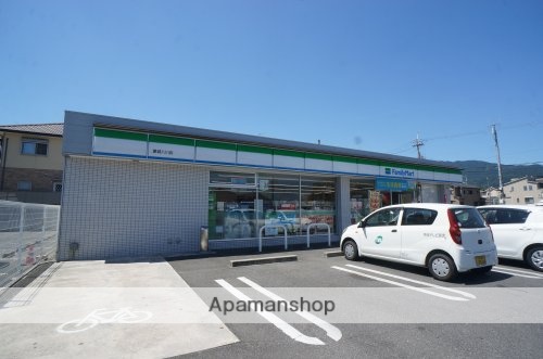 コンビニ　ファミリーマート　葛城八川店（コンビニ）まで1043m