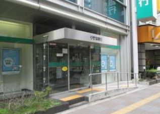 銀行　りそな銀行浅草支店（銀行）まで192m