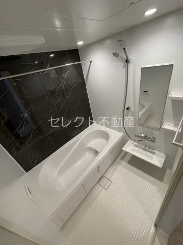 バス・シャワールーム　【Ｄ メゾン米ノ津】一坪風呂で足をのばしてゆったりリラックス