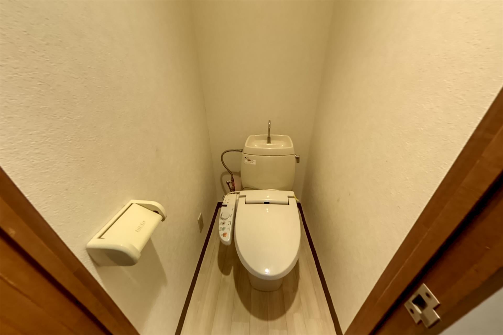 トイレ　トイレ