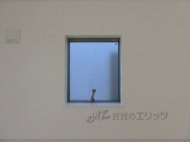 セキュリティ　換気窓