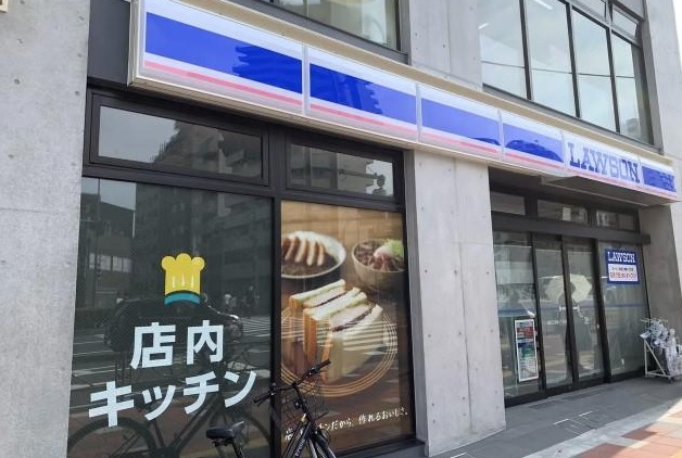 コンビニ　ローソン（コンビニ）まで210m