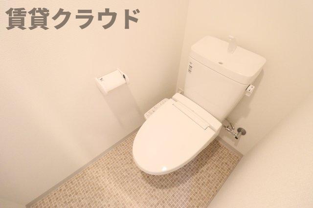 トイレ　人気の温水洗浄便座！