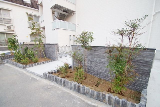 エントランス　★お部屋探しはタウンハウジング稲田堤店まで★
