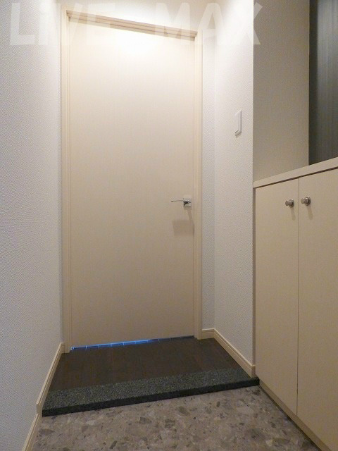 玄関　廊下