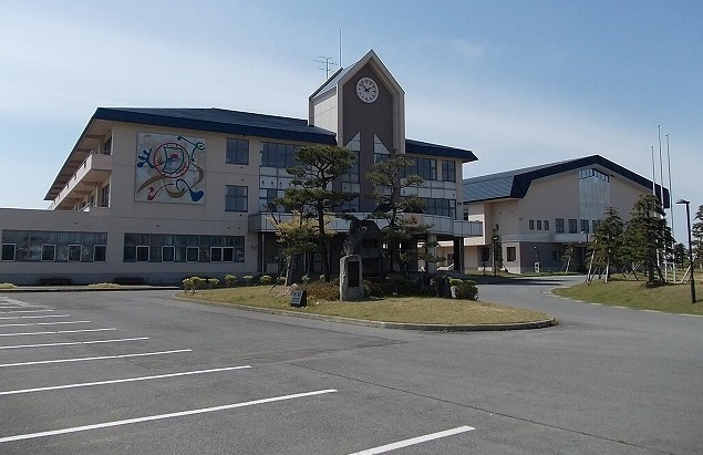 中学校　八郎潟町立八郎潟中学校（中学校）まで1600m