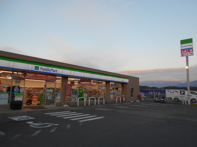 コンビニ　ファミリーマート恵那峡店（コンビニ）まで552m