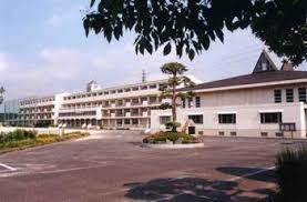 中学校　松戸市立小金北中学校（中学校）まで1824m