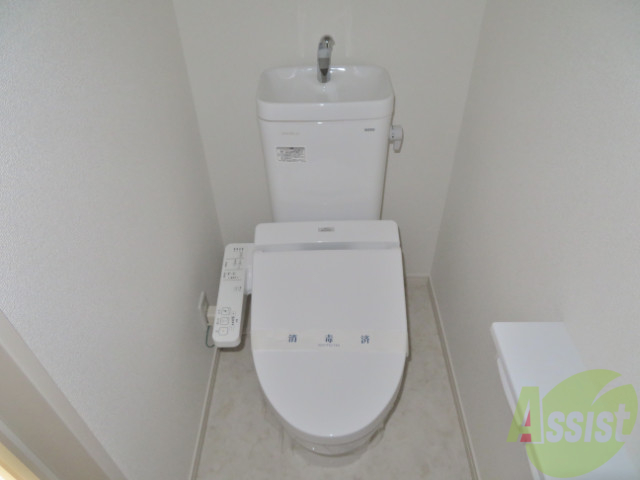 トイレ　トイレは、嬉しいウォシュレット付きです。