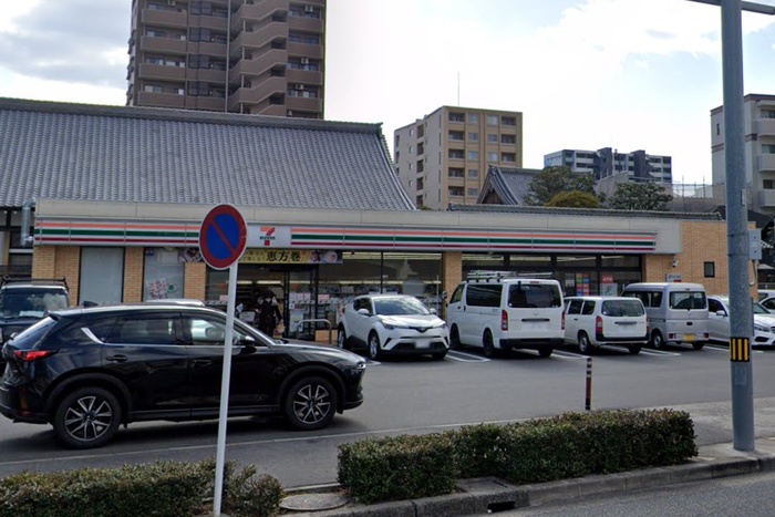 コンビニ　セブンイレブン泉3丁目店（コンビニ）まで350m