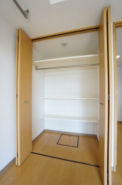 収納　※別号室の写真です