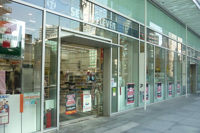 コンビニ　セブンイレブン「コンカード横浜店」（コンビニ）まで445m