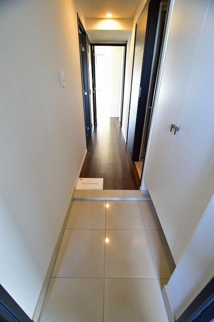 玄関　※写真は別のお部屋になります。　玄関から漂う高級感♪