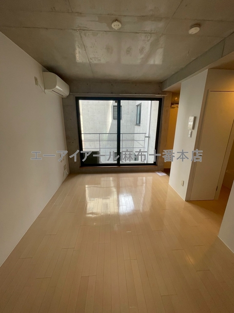 居室・リビング　別部屋の参考写真です