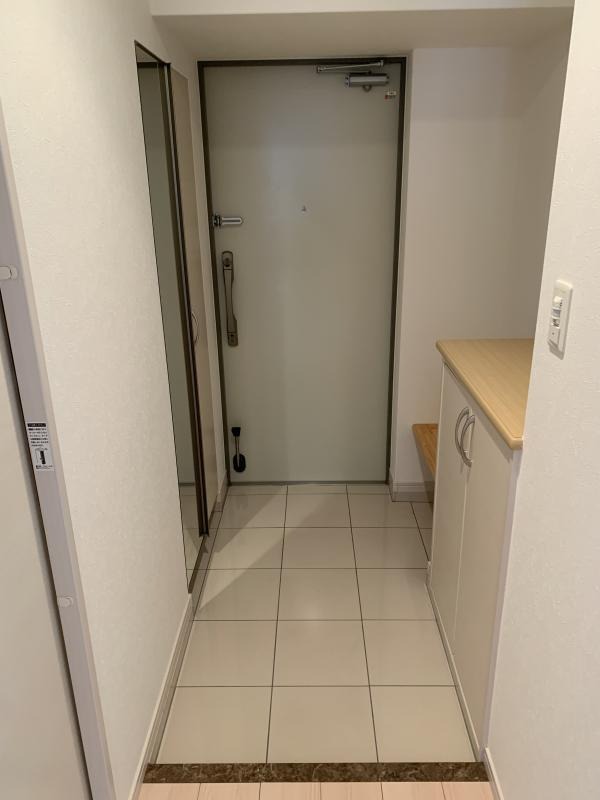 玄関　物件の画像6