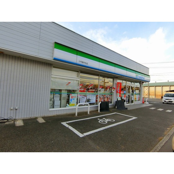 コンビニ　ファミリーマート小布施中松店（コンビニ）まで876m