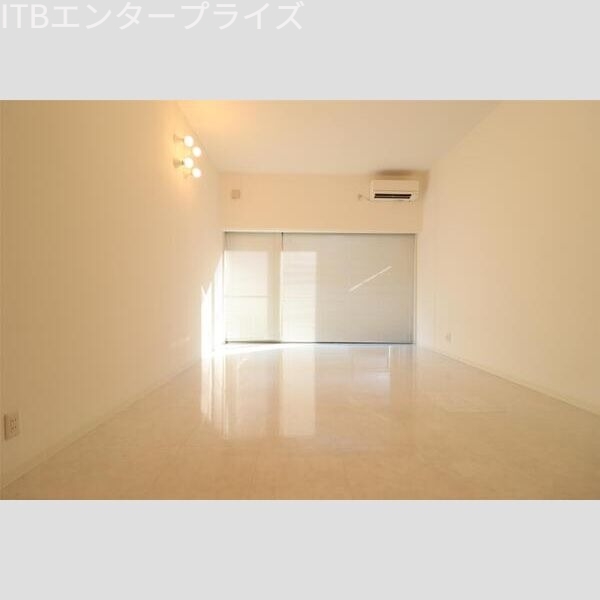 TERZOの居間写真