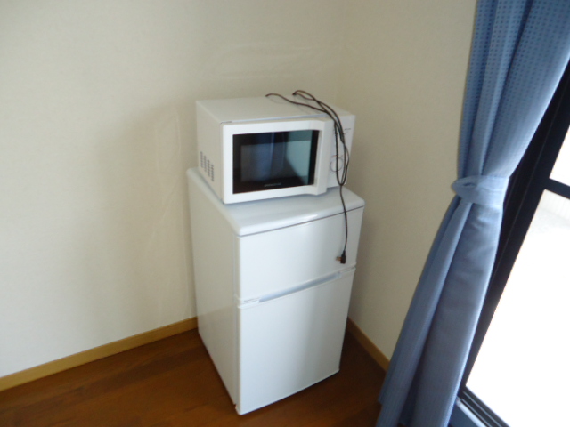 その他　電子レンジ、冷蔵庫付き