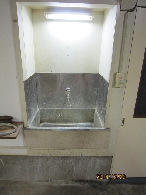 洗面設備　トイレ脇には、手洗い場も有ります。