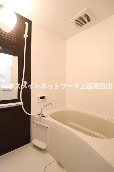 バス・シャワールーム　浴室