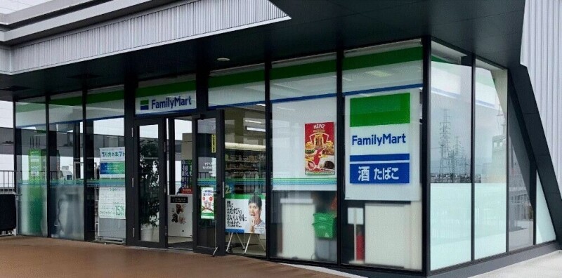 コンビニ　ファミリーマートALFALINK茨木／S店（コンビニ）まで413m