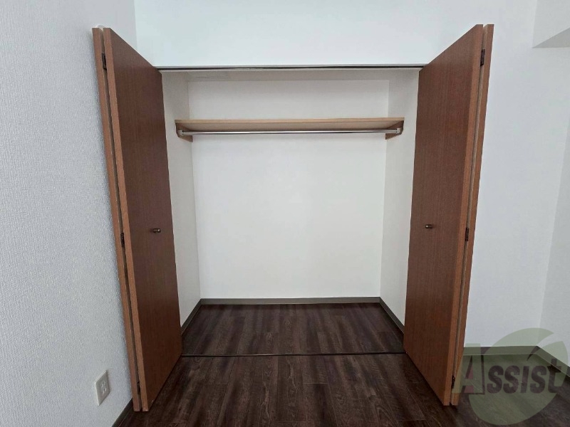 収納　洋室にはクローゼットがあるのですっきり片付きそうです。