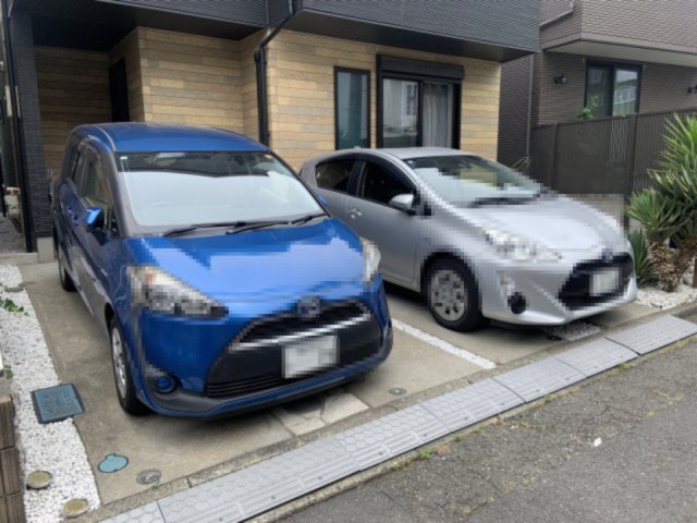 駐車場　敷地内は車が2台駐車可能です