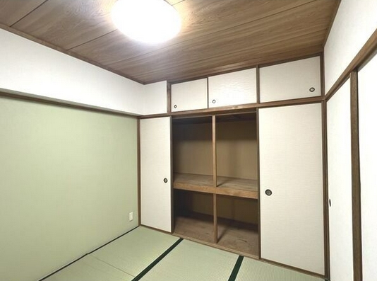 収納　※別号室写真です。