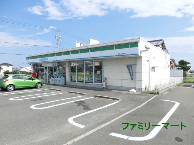 コンビニ　ファミリーマート 浜松三和町店（コンビニ）まで227m