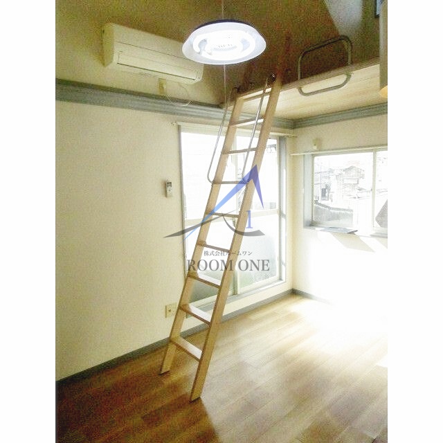 居室・リビング　洋室のお部屋です。