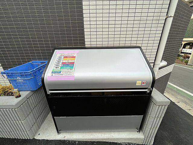 ロビー　ゴミ捨て場です
