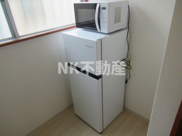 その他設備　冷蔵庫と電子レンジ付きです