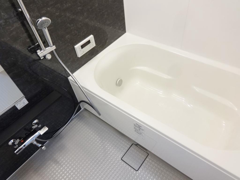 バス・シャワールーム　一日の疲れをお取りください。