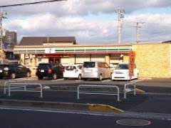 コンビニ　セブンイレブン草津野路店（コンビニ）まで43m
