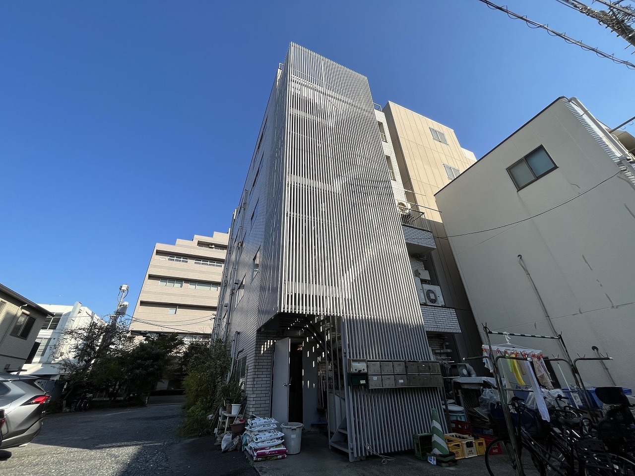 建物外観　駅チカ徒歩5分♪