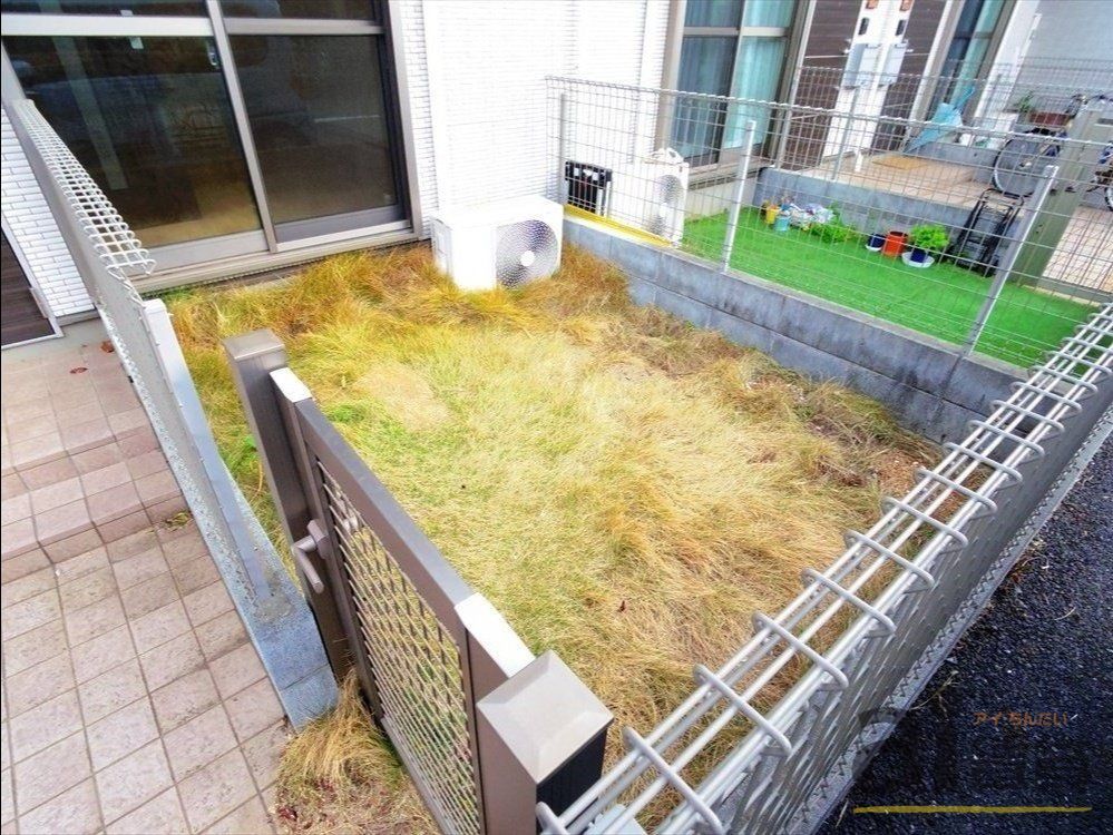 庭　※同仕様写真です