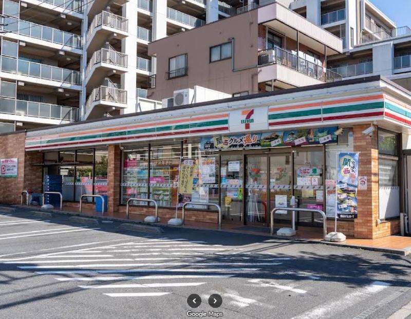 コンビニ　ローソンストア（コンビニ）まで100m