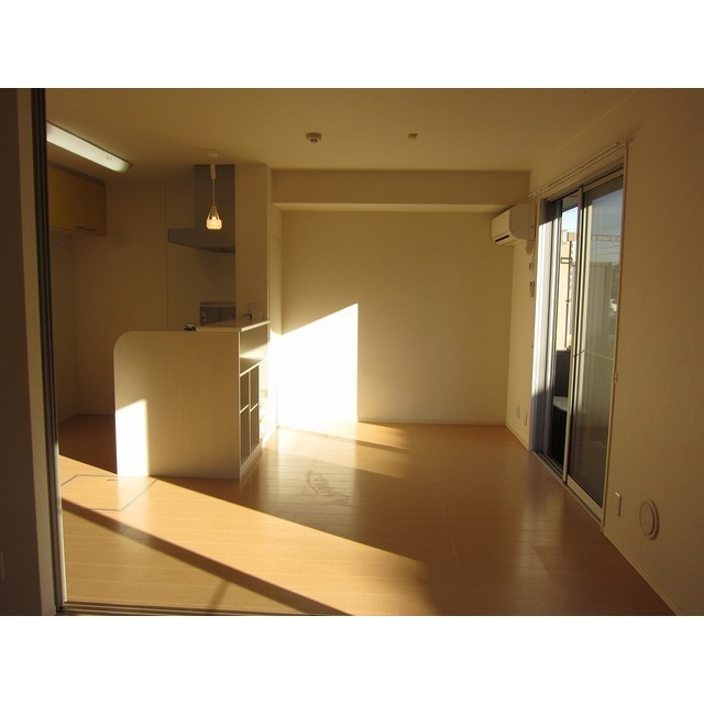 居室・リビング　別の部屋の写真になります