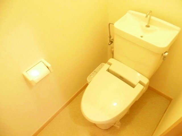 トイレ　トイレもきれいです