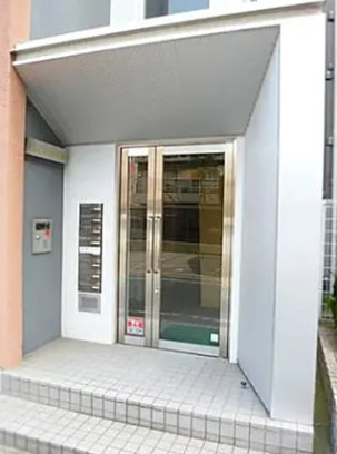 エントランス　毎日通るエントランスはこのようになっています