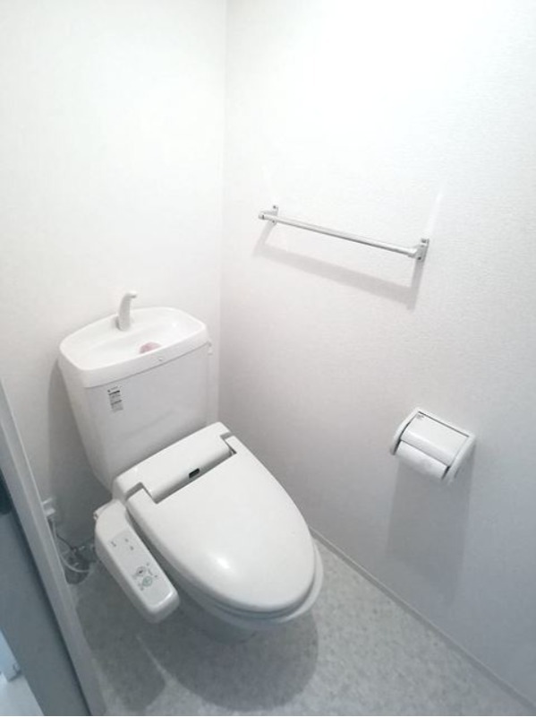 トイレ　図面と現状に相違がある場合には現状を優先