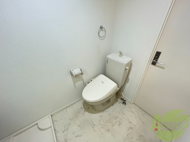 トイレ　トイレは清潔感があり安心して使用できそうです。