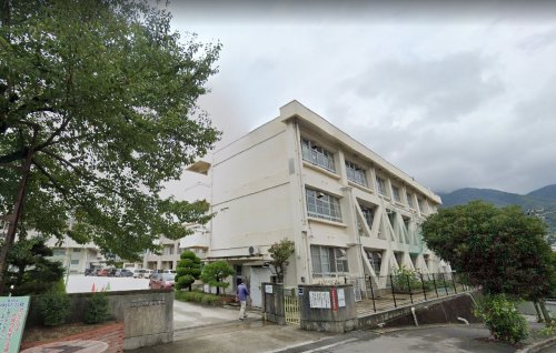 小学校　呉市立長迫小学校（小学校）まで500m