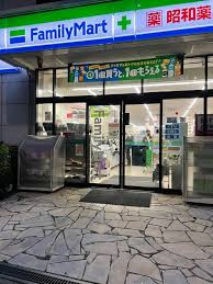コンビニ　ファミリーマート昭和薬品西大島駅前店（コンビニ）まで195m